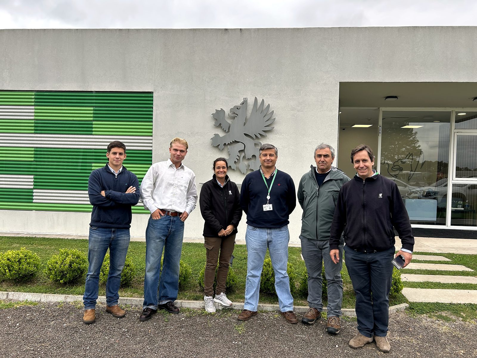Our team with the UPM team in Paysandú